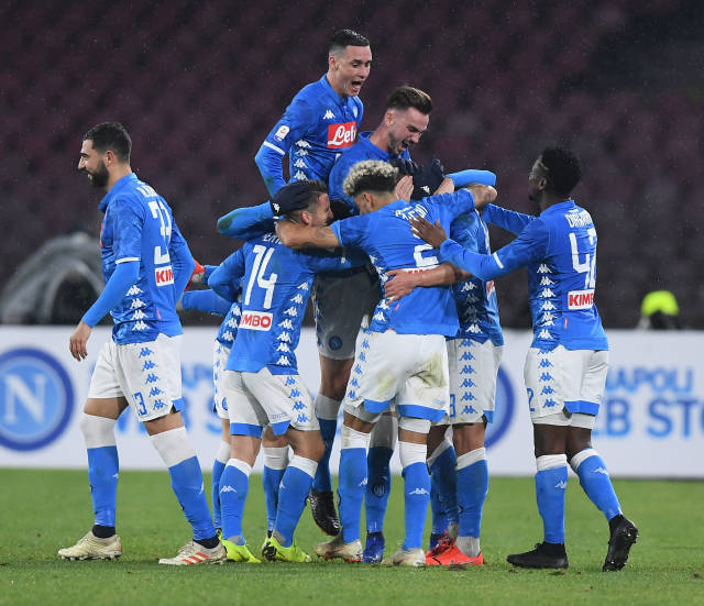 开云网页版登录入口-萨索洛展现球队凝聚力，稳步前行